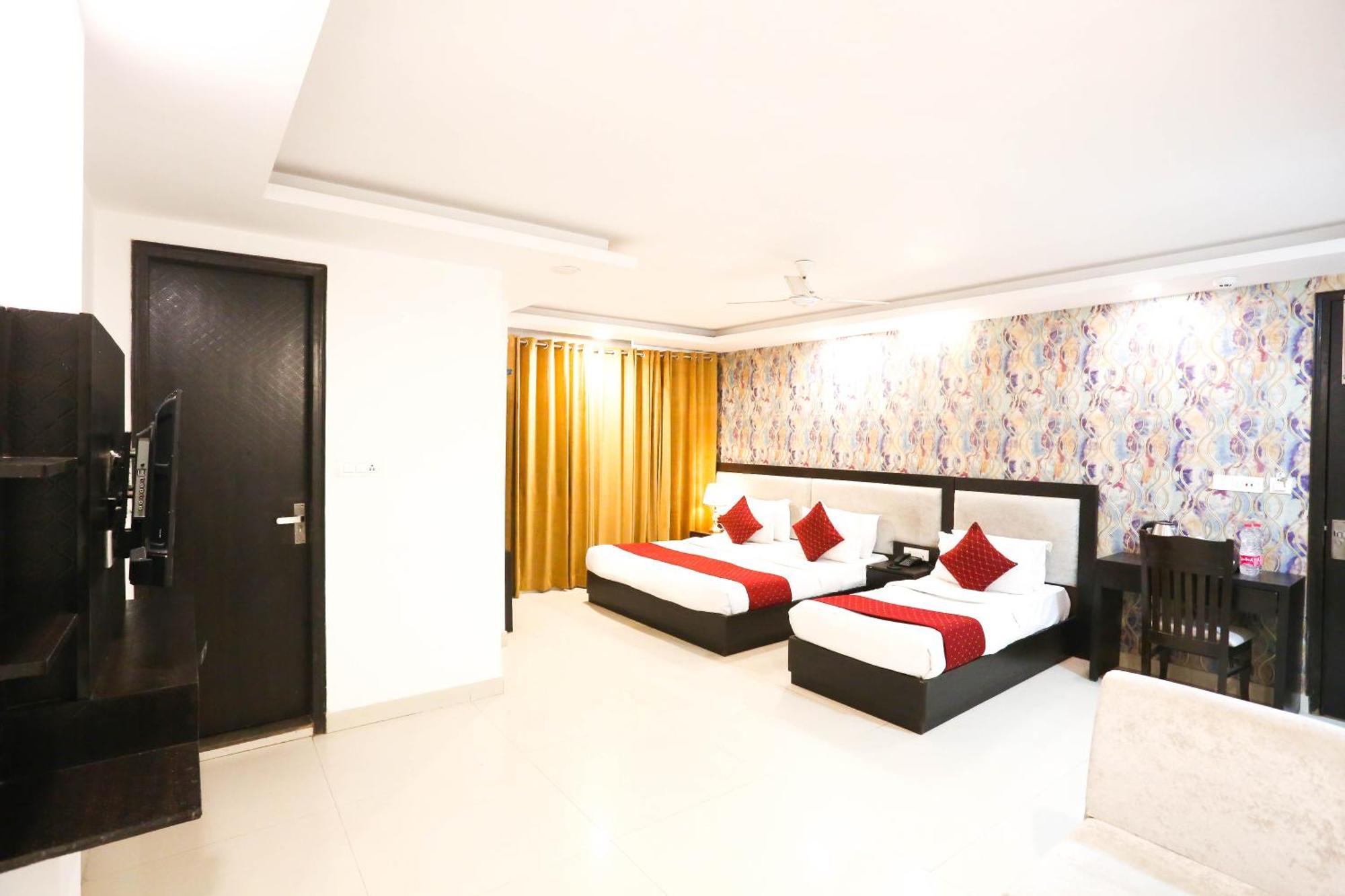 Hotel Aashiyana New Delhi Nova Deli Exterior foto