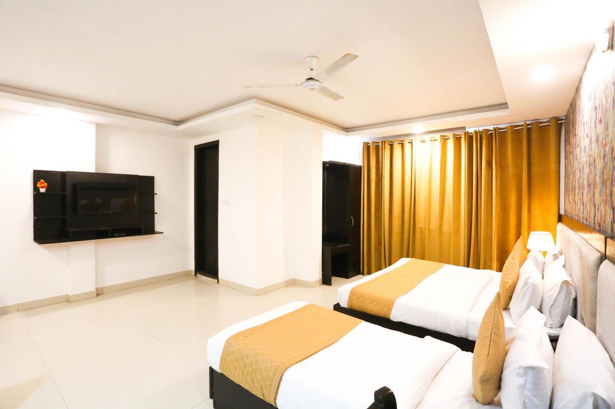 Hotel Aashiyana New Delhi Nova Deli Exterior foto