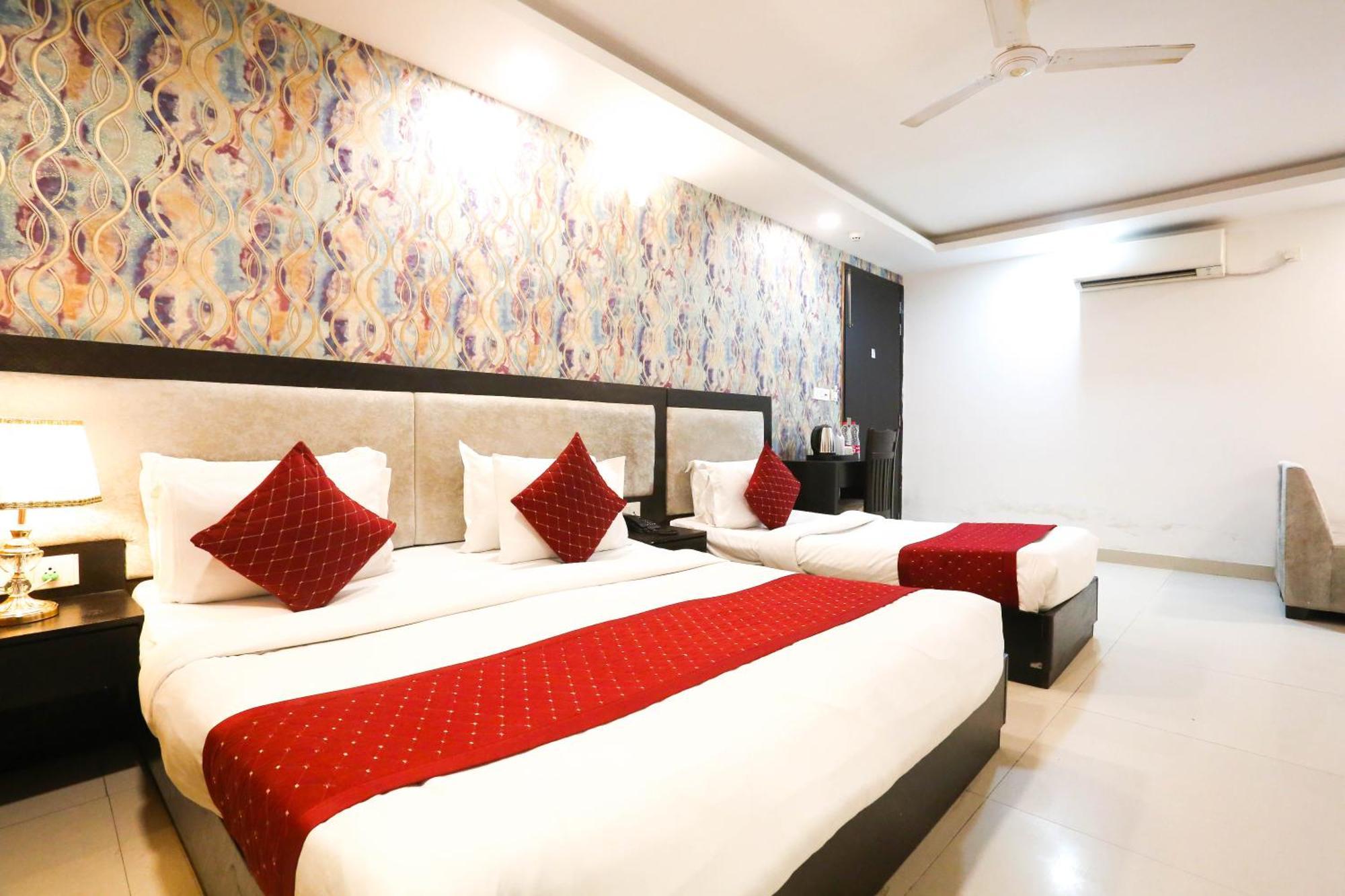 Hotel Aashiyana New Delhi Nova Deli Exterior foto