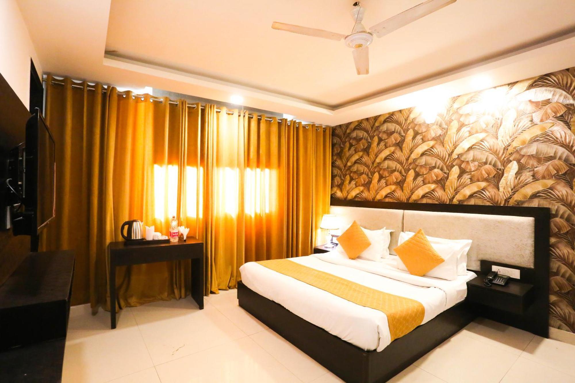 Hotel Aashiyana New Delhi Nova Deli Exterior foto