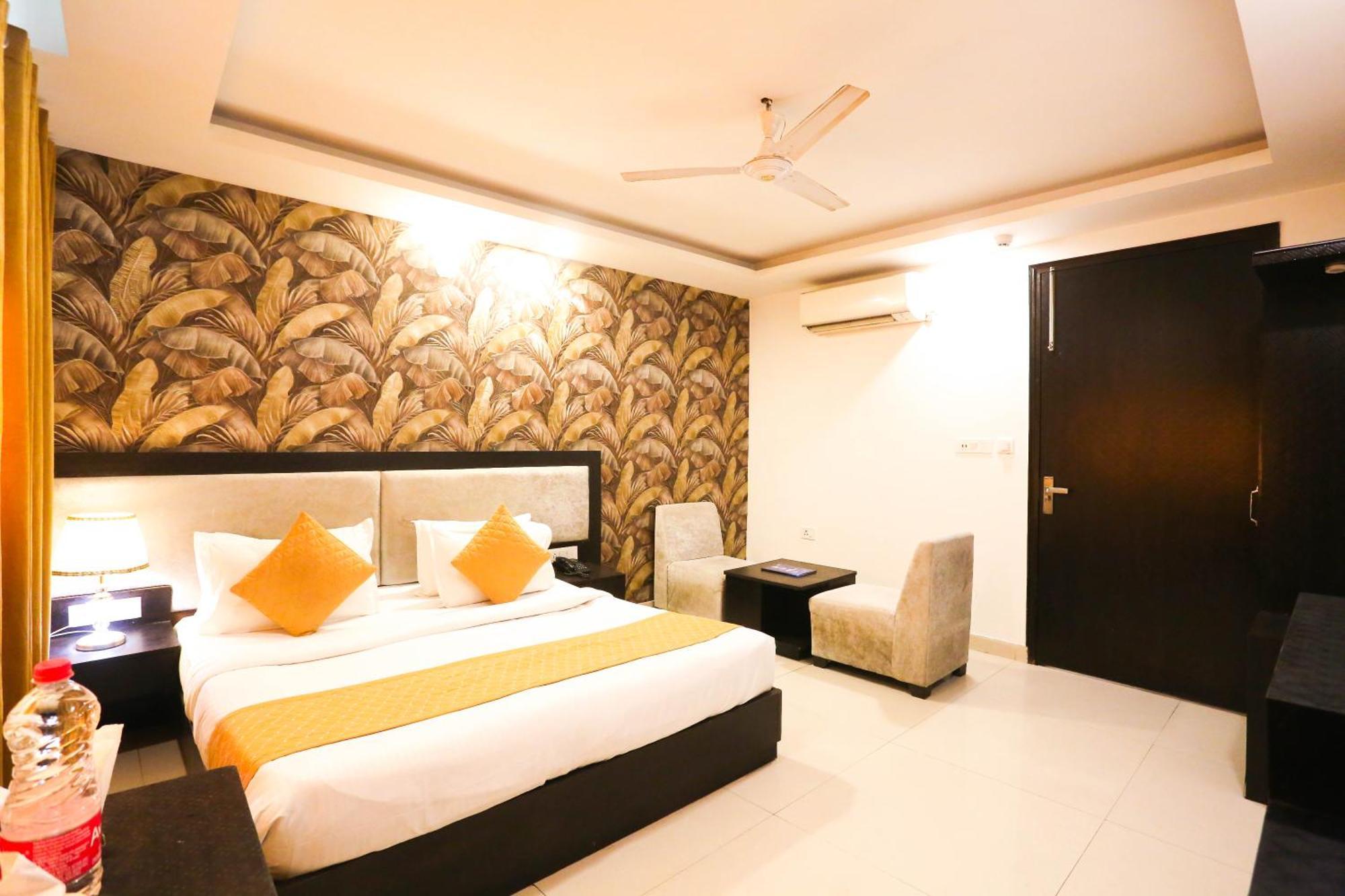 Hotel Aashiyana New Delhi Nova Deli Exterior foto